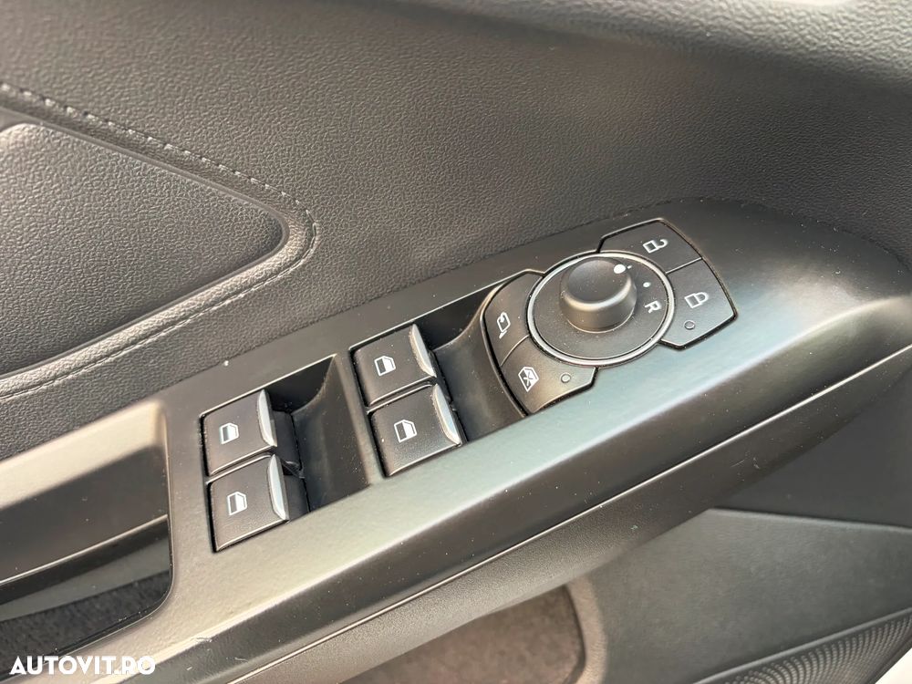 Ford Focus 1.0 EcoBoost Connected - 16