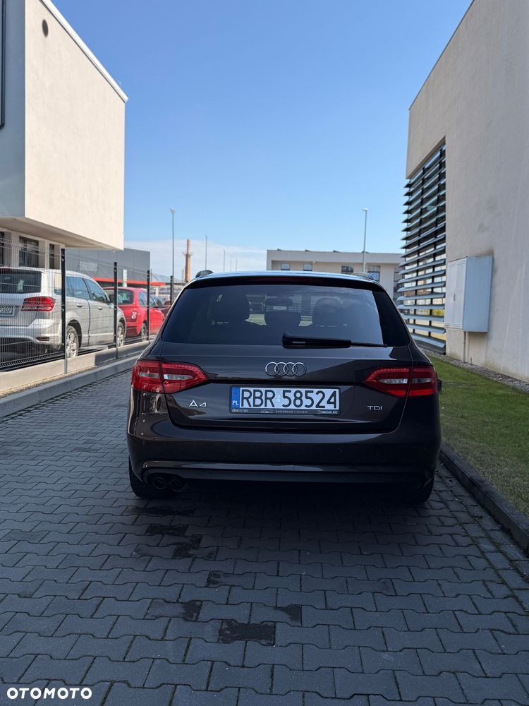Audi A4 Avant - 5