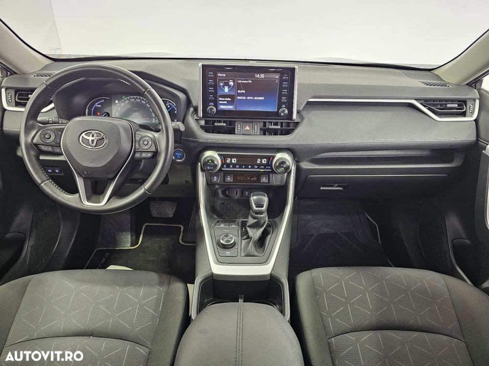 Toyota RAV4 - 9