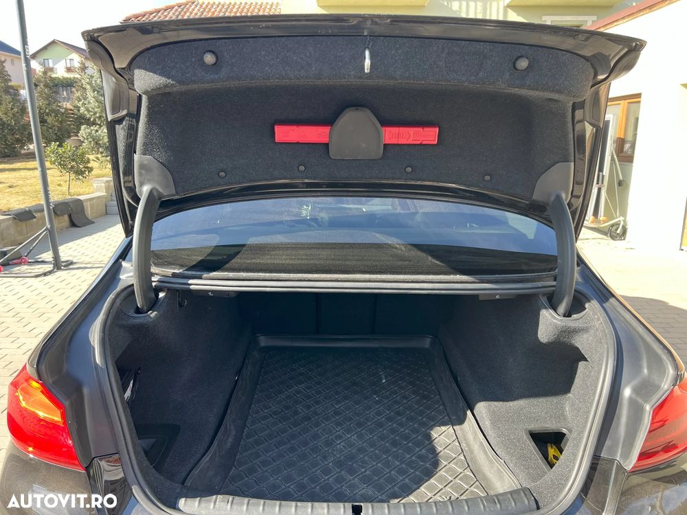 BMW Seria 5 520d xDrive Aut. Sport Line - 6