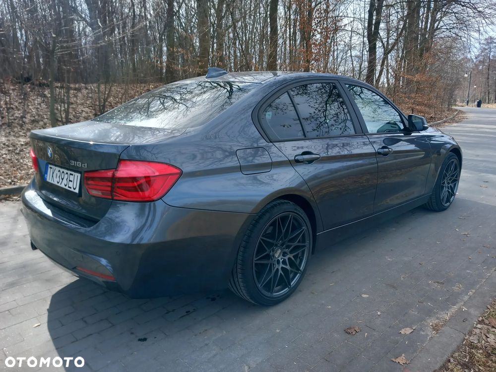 BMW Seria 3 318d Sport Line - 7
