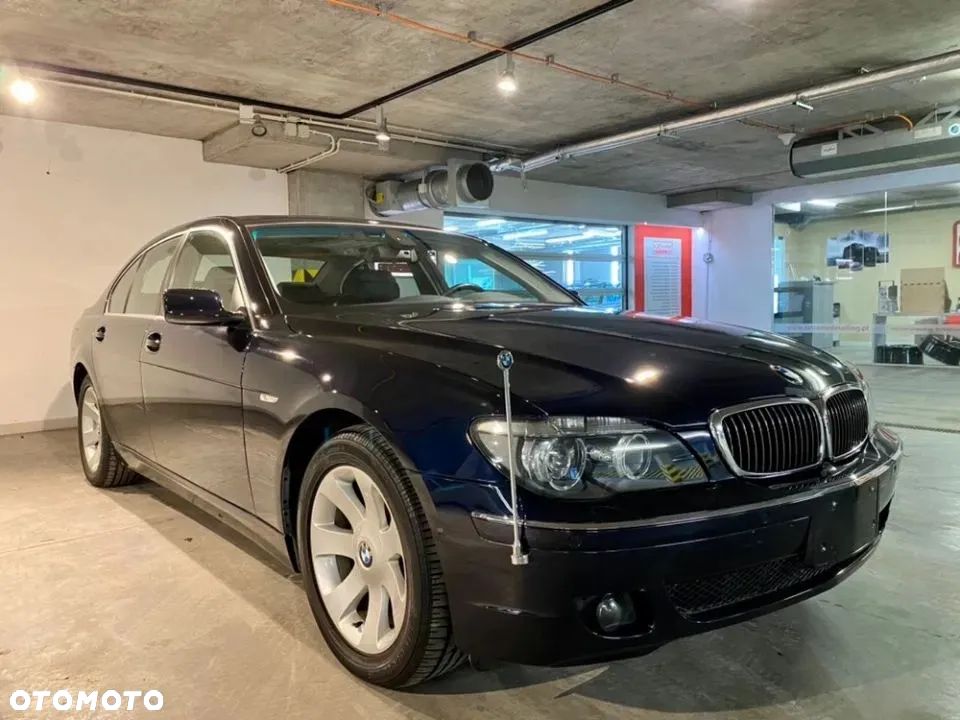 BMW Seria 7 740i - 2