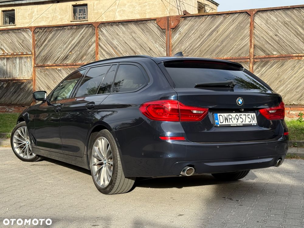 BMW Seria 5 520d xDrive Luxury Line sport - 8