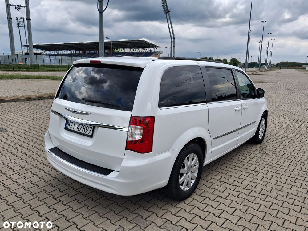 Chrysler Town & Country 3.6 Touring - 11
