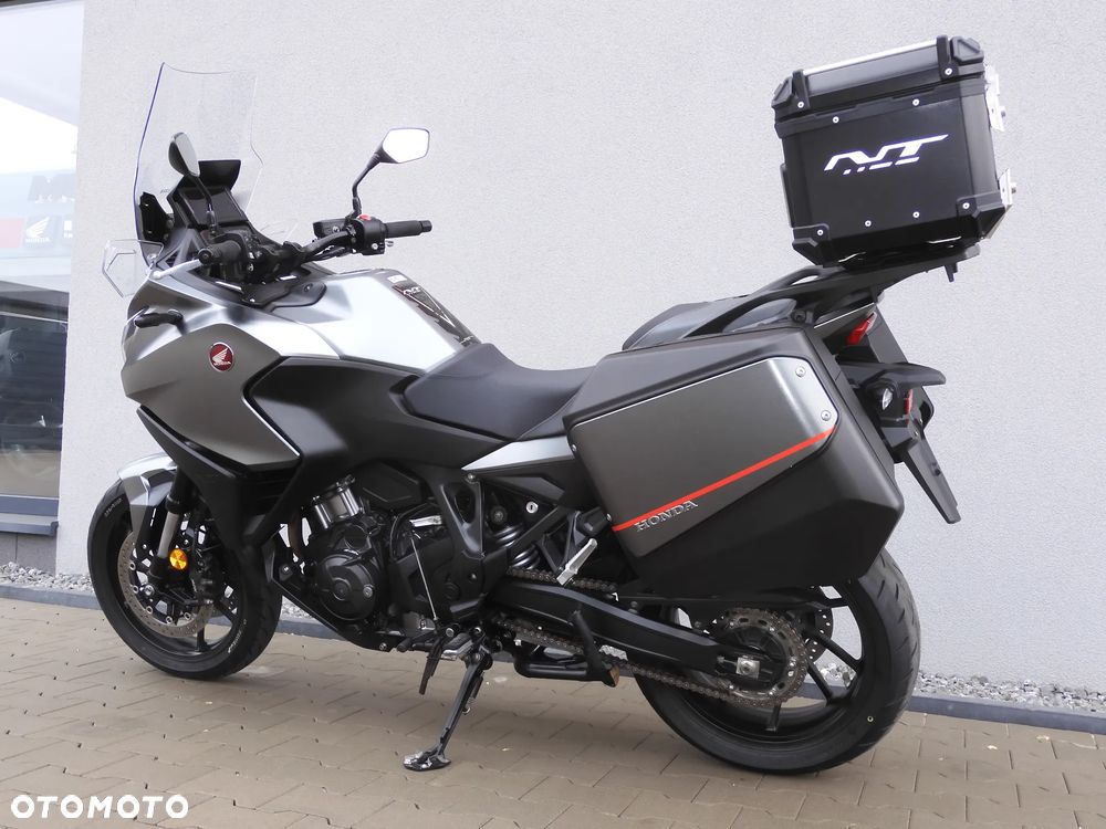 Honda NT - 27