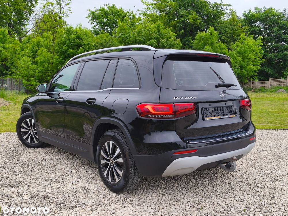 Mercedes-Benz GLB - 3