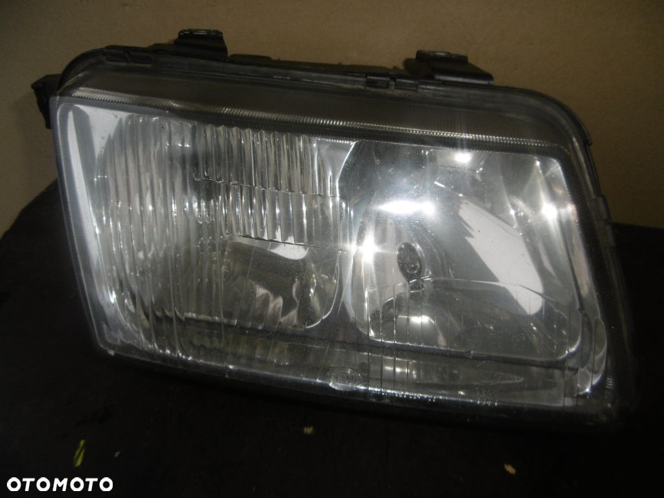 Lampa prawa Audi A3 8l HELLA EUROPA - 1