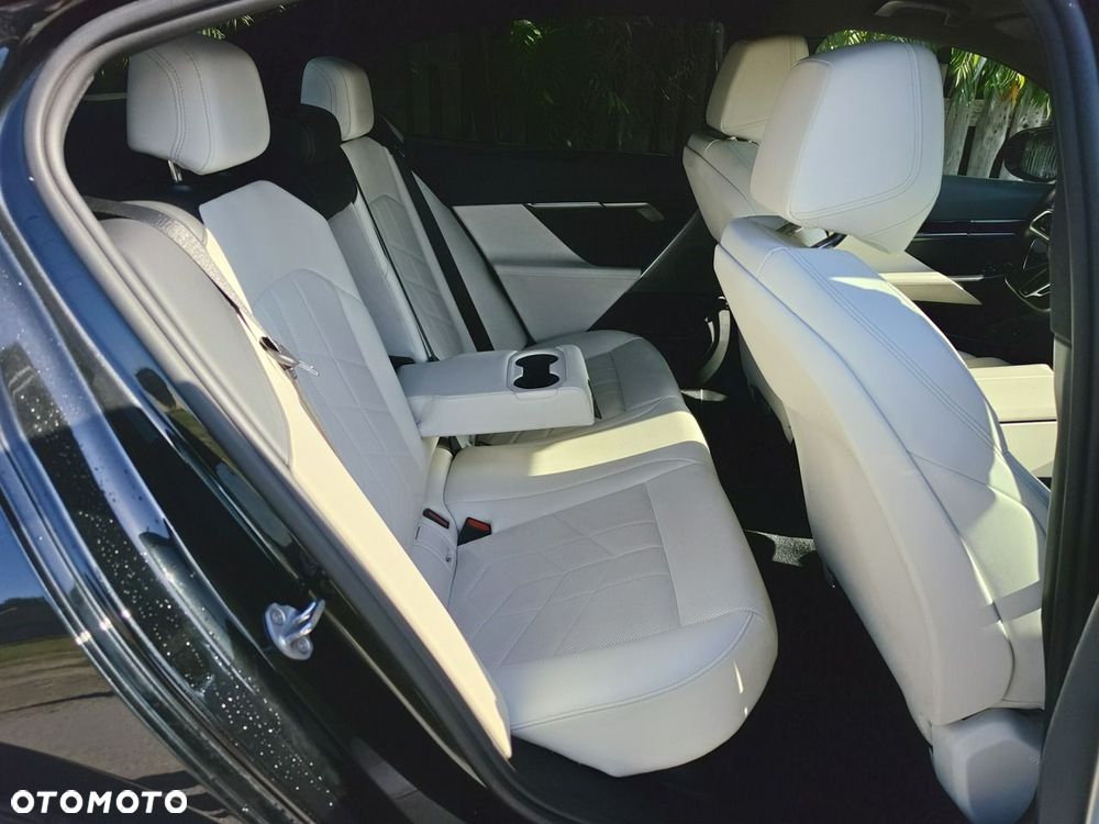 BMW Seria 5 520d xDrive mHEV M Sport - 15