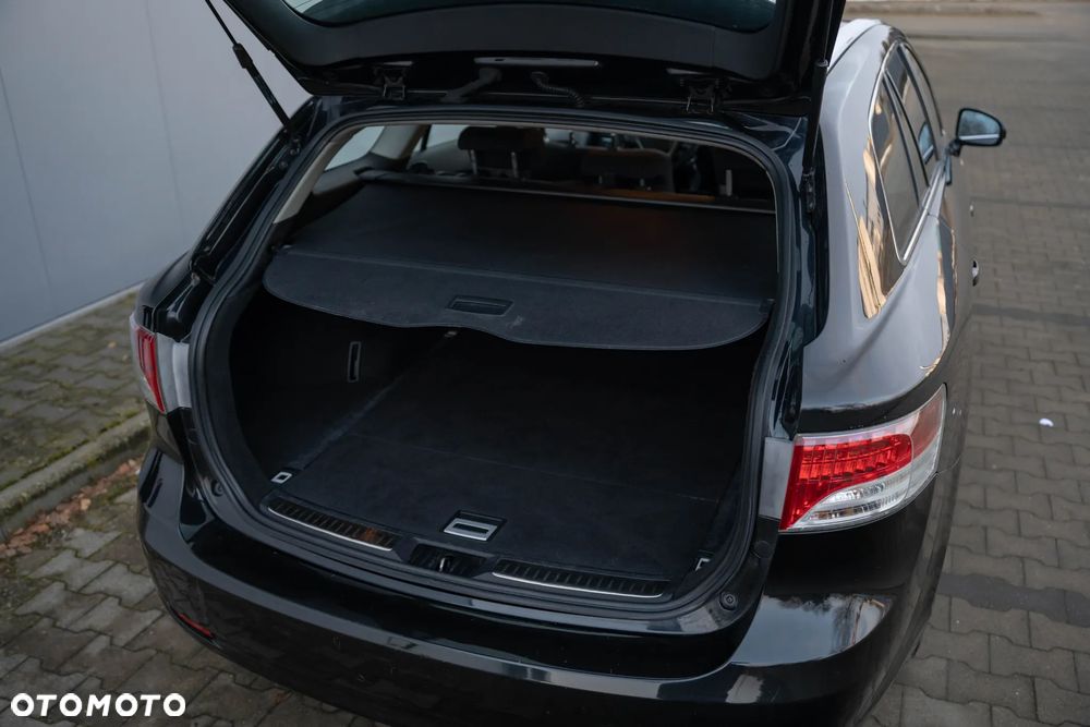 Toyota Avensis 1.8 Multidrive Business Edition - 12