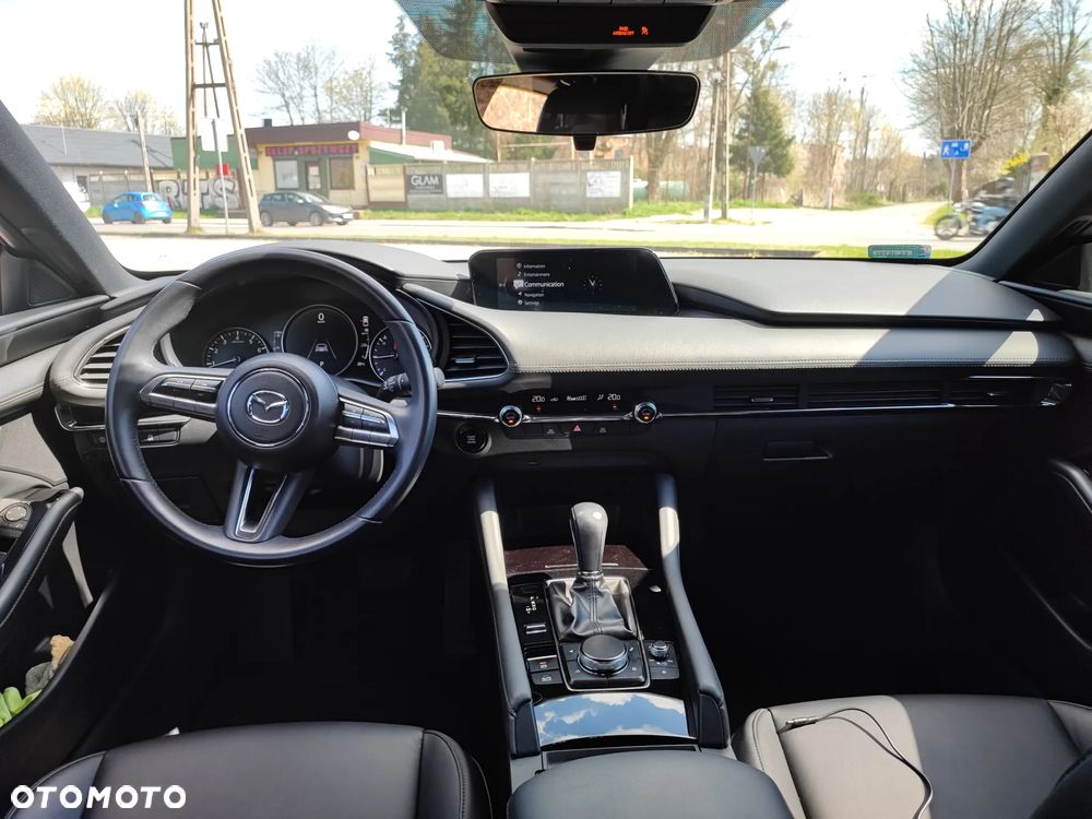 Mazda 3 - 10