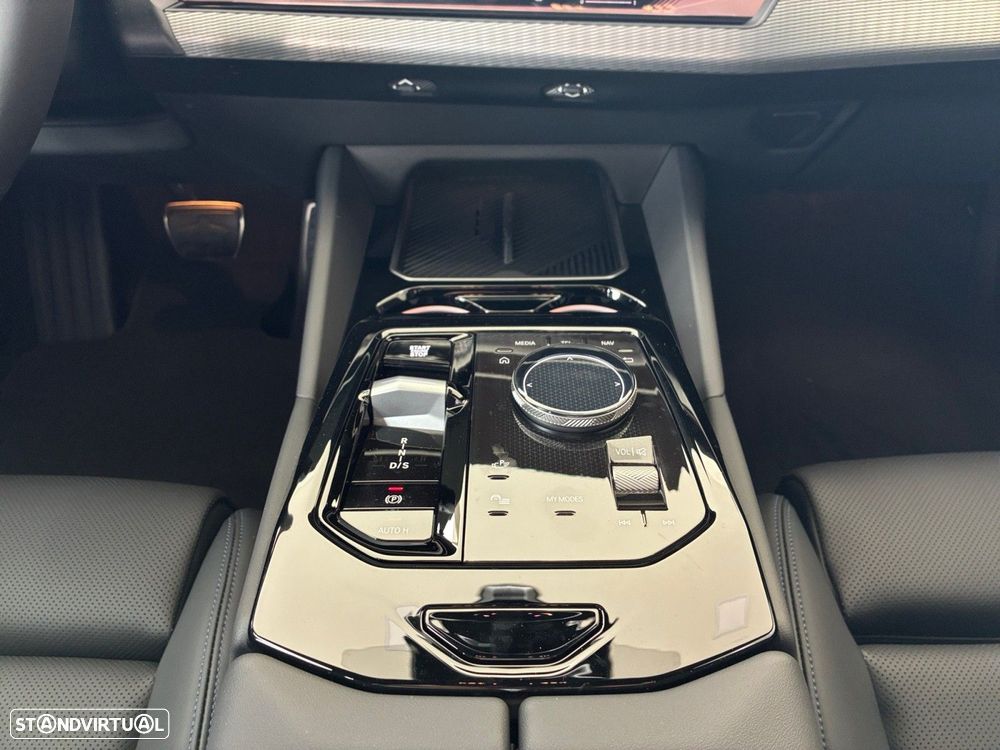 BMW 530 e - 8