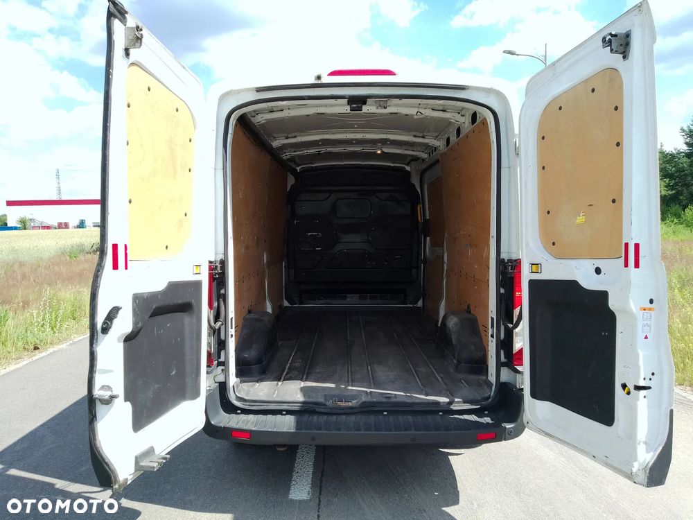 Ford Transit - 23