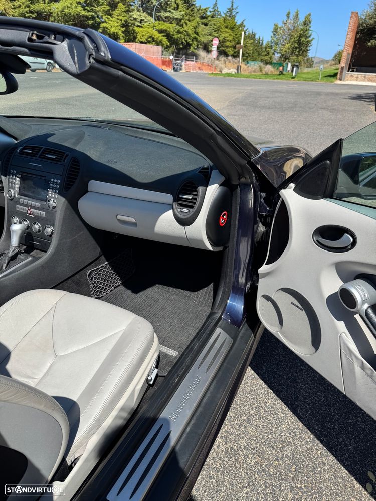 Mercedes-Benz SLK 200 - 33