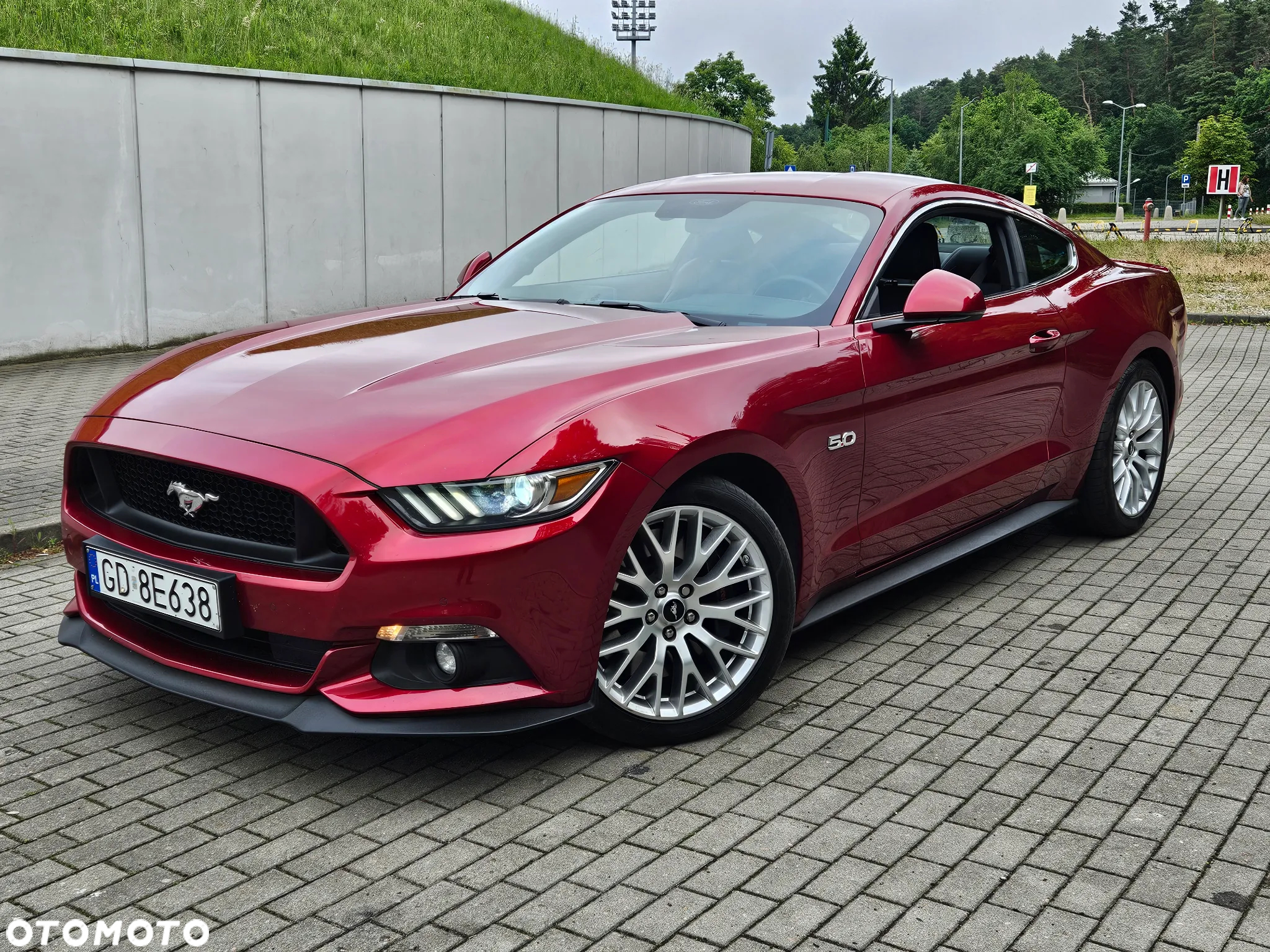 Ford Mustang 5.0 V8 GT - 27