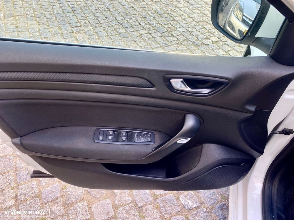 Renault Mégane Sport Tourer 1.5 dCi Comfort SS - 11