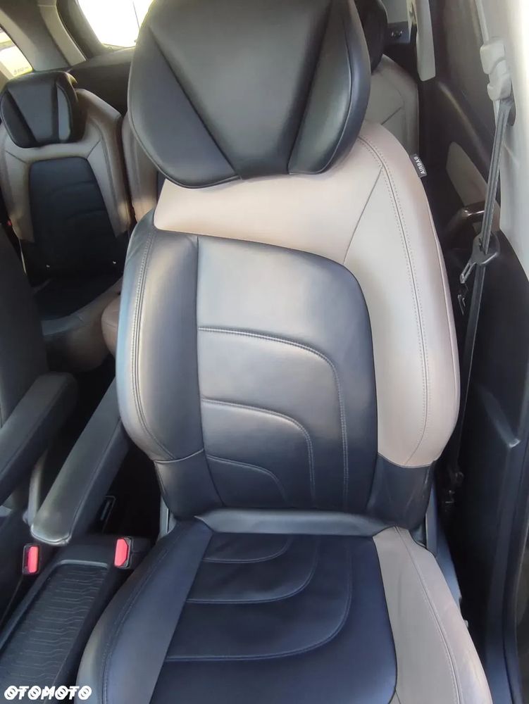 Citroën C4 Picasso e-HDi 115 ETG6 Exclusive - 19