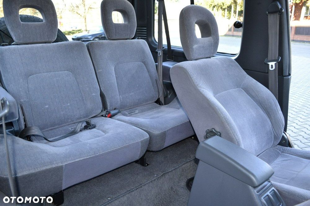 Mitsubishi Pajero - 25