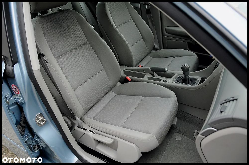 Audi A4 Limousine - 6