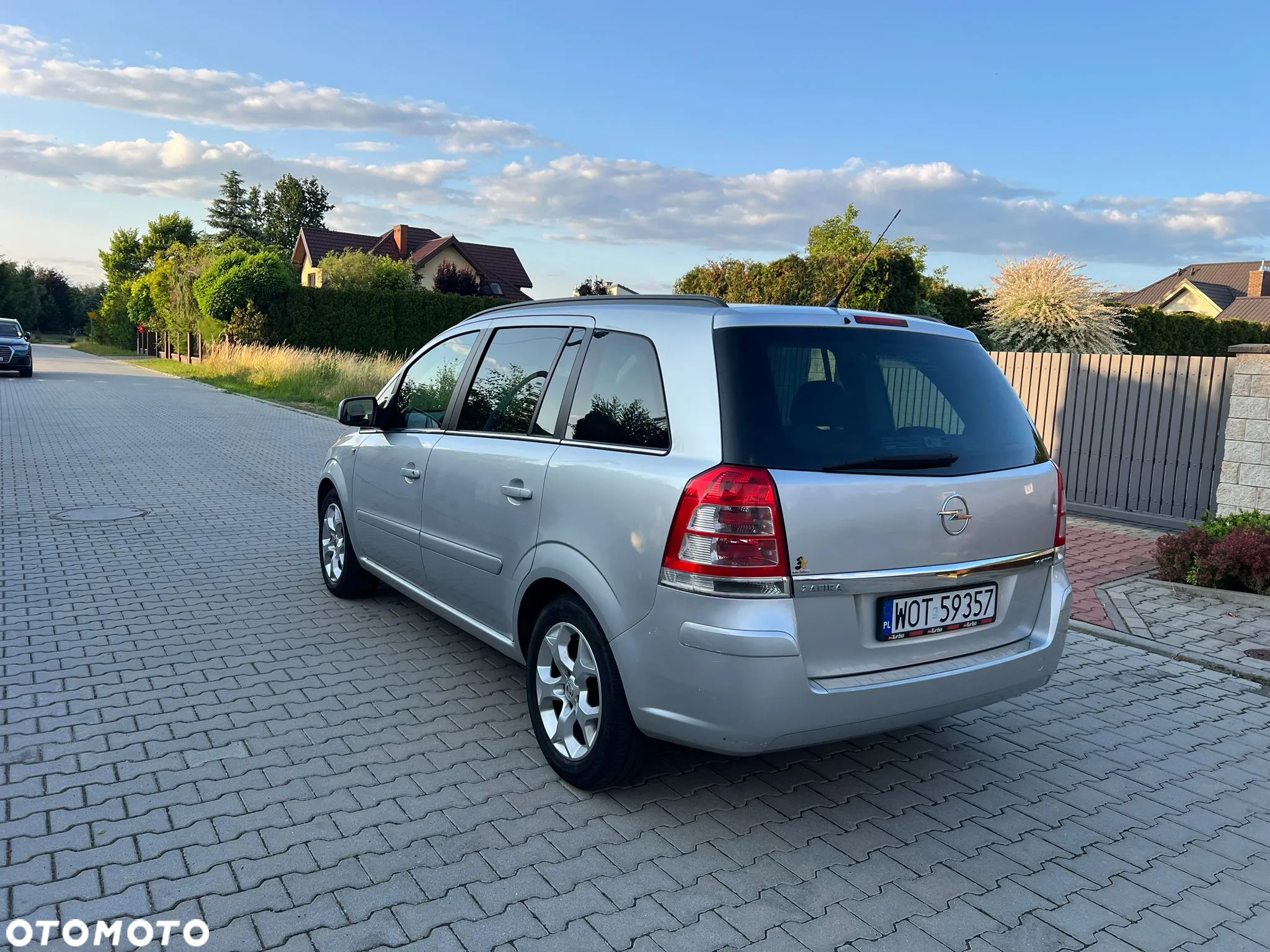 Opel Zafira 1.9 CDTI Enjoy - 3