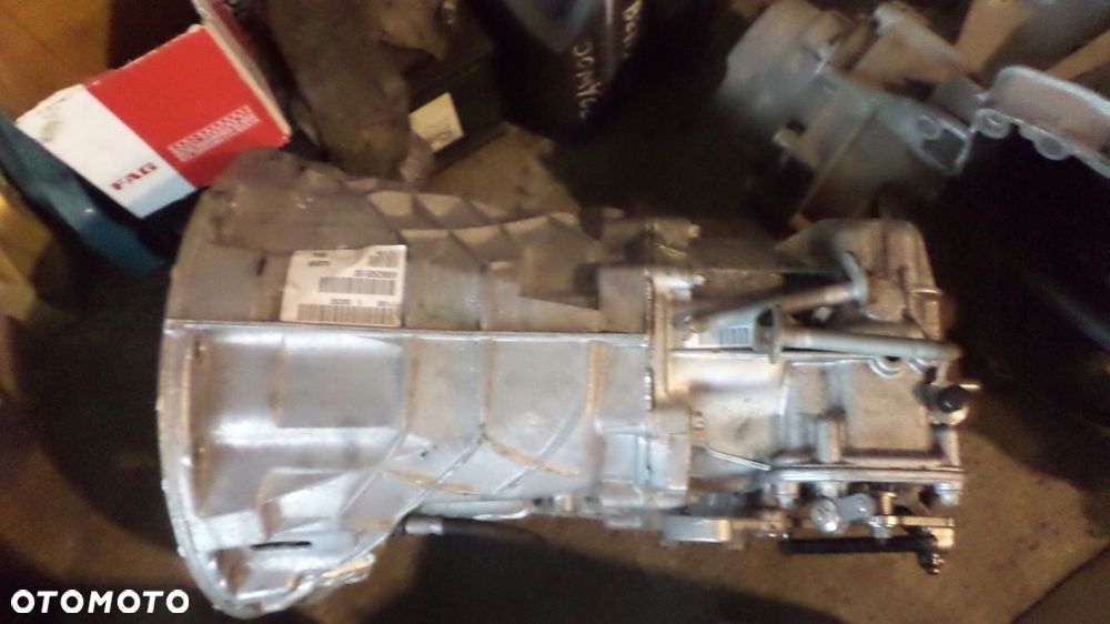 Skrzynia biegów MERCEDES 2.2 CDI A9062605100 - 2
