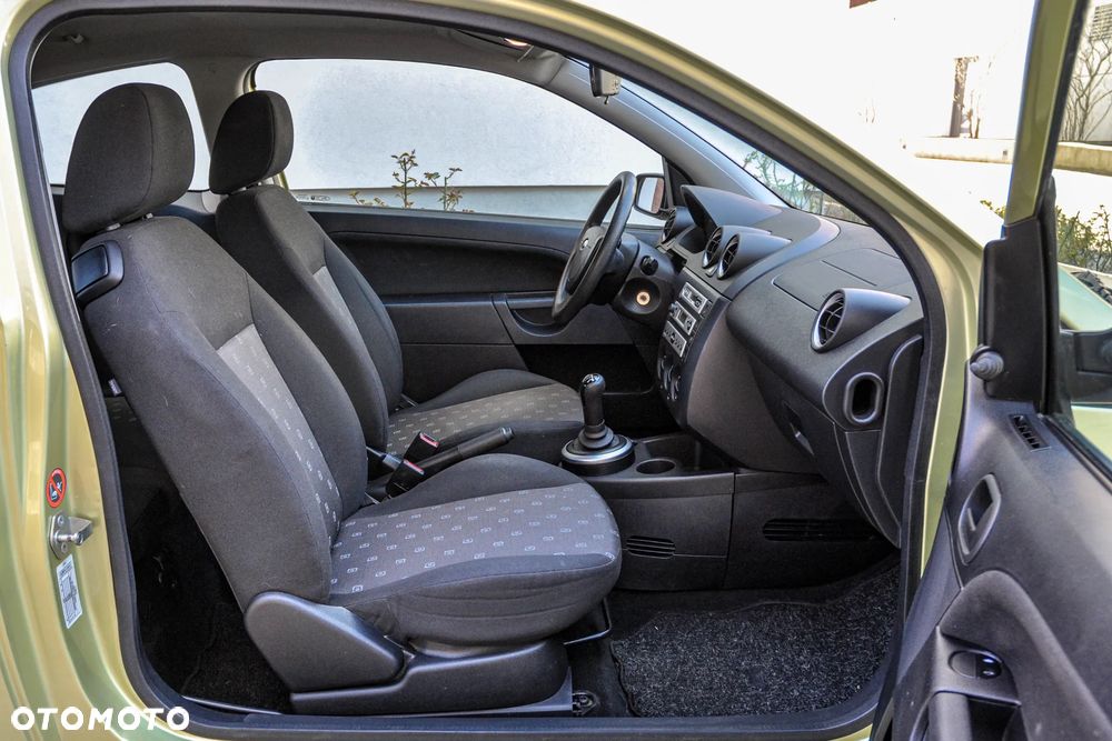 Ford Fiesta - 11