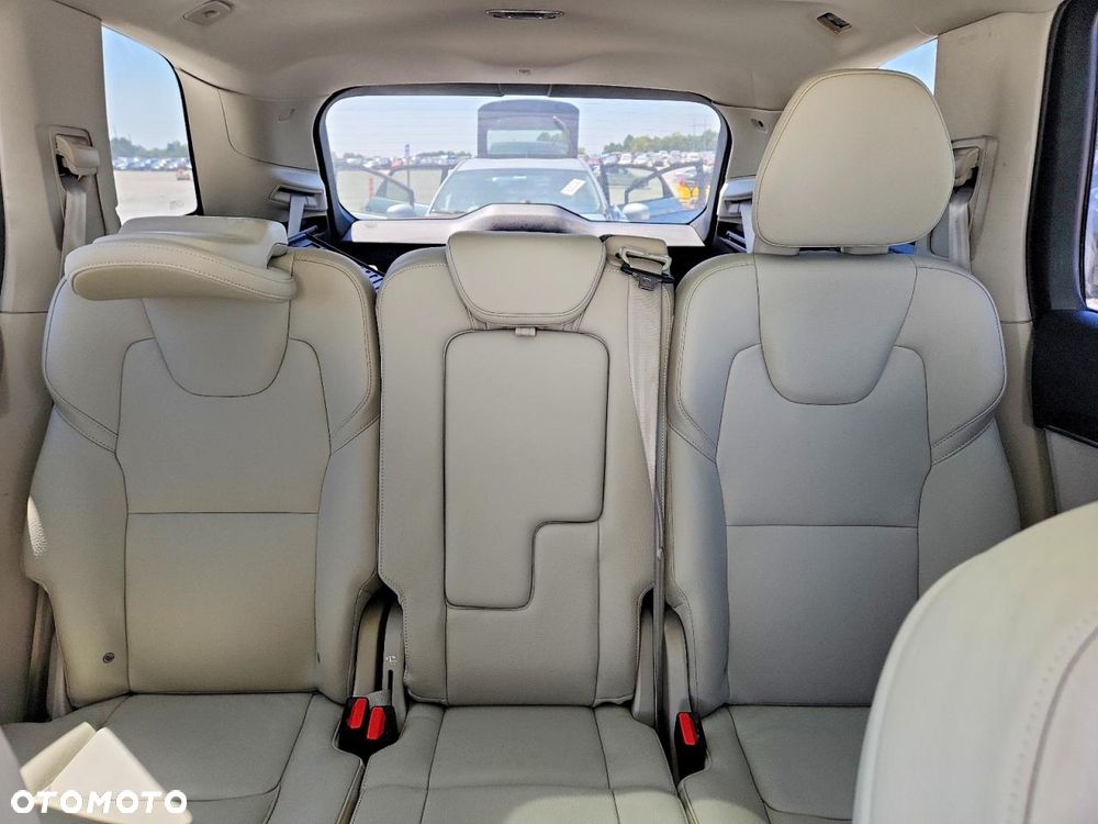 Volvo XC 90 T5 AWD Geartronic Momentum - 9