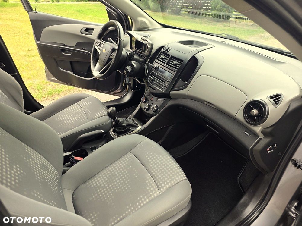 Chevrolet Aveo 1.2 LS - 6
