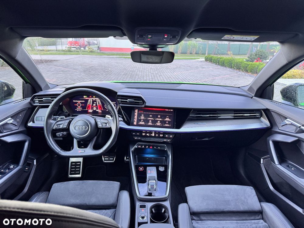 Audi RS3 Limousine - 9