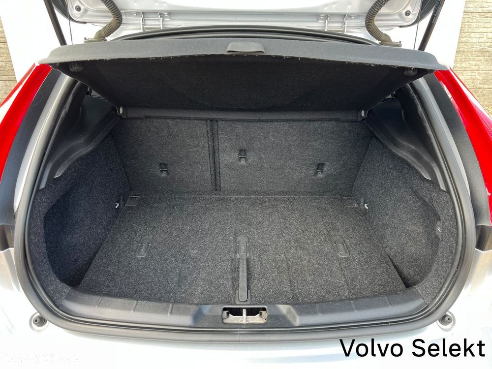 Volvo V40 - 10