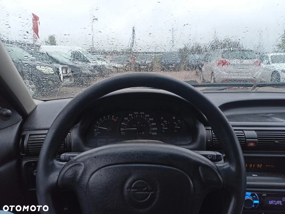 Opel Astra - 8