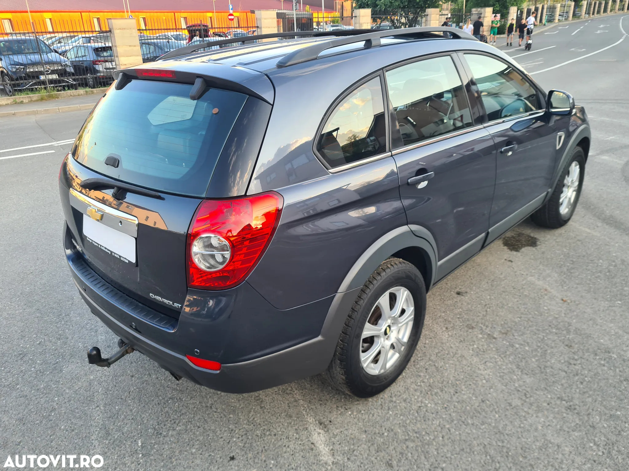 Chevrolet Captiva 2.0 4WD 7 Sitzer Automatik LT Exclusive - 4