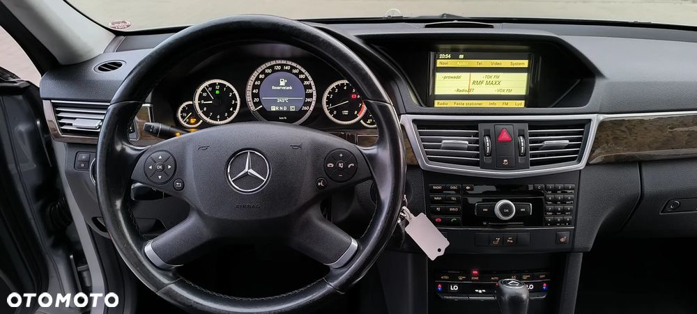 Mercedes-Benz Klasa E 200 Kompressor Automatik Elegance - 27