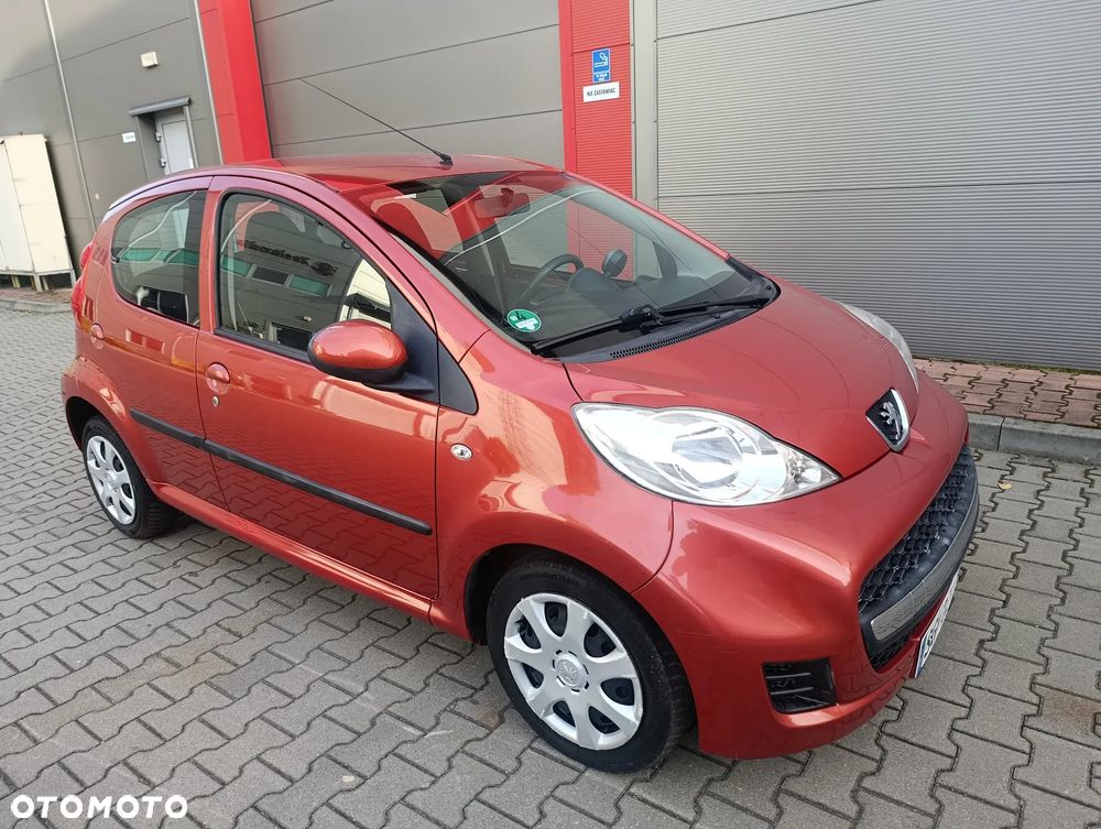Peugeot 107 - 12