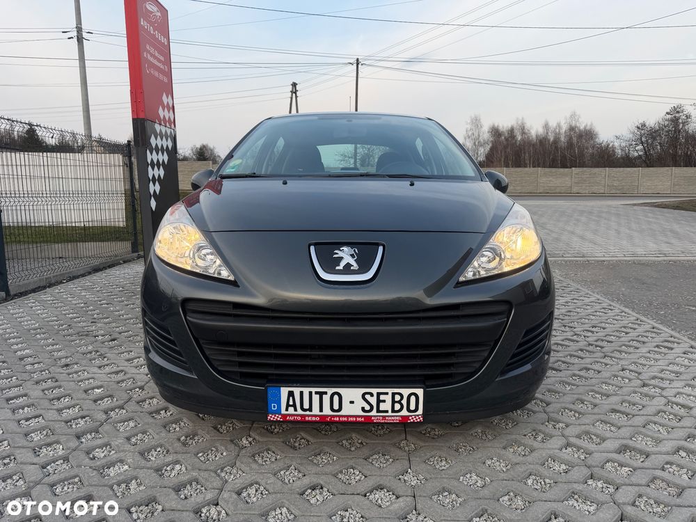 Peugeot 207 1.4 - 9