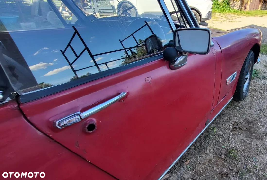 MG Midget - 17