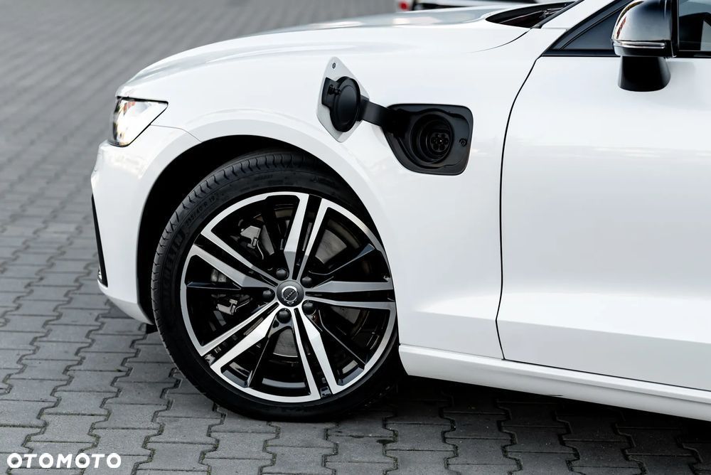 Volvo S60 T8 Recharge AWD Geartronic RDesign - 19