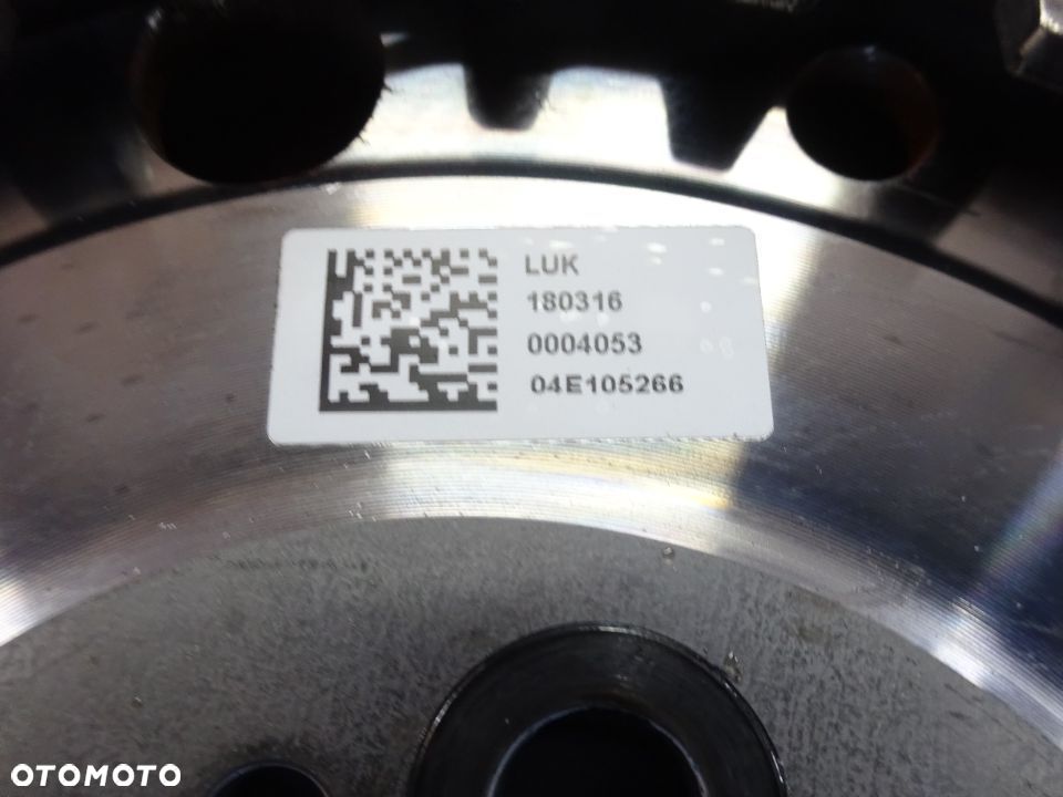 04E105266 kolo dwumasowe 1.4 TSI CHP DSG VW Golf VII A3 8V czesci - 2