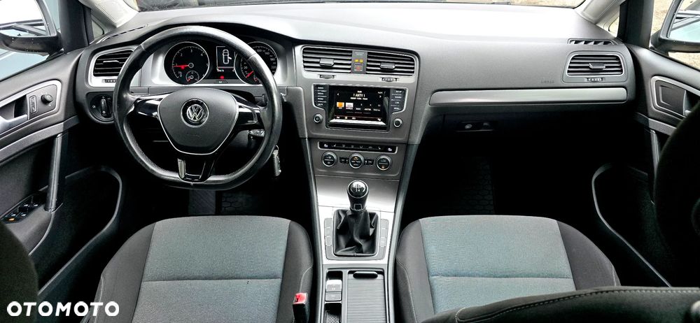 Volkswagen Golf 1.6 TDI BMT Comfortline - 10