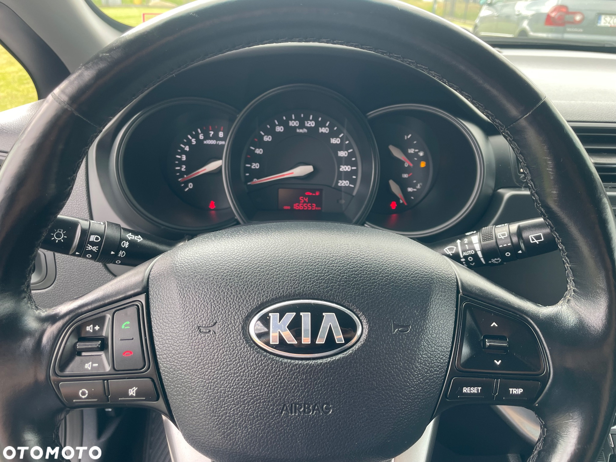 Kia Rio 1.2 Fifa World Cup Edition - 16
