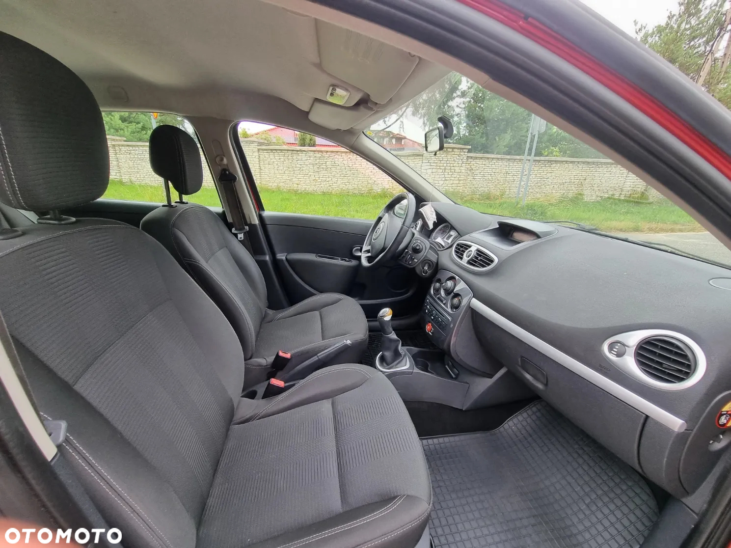 Renault Clio 1.2 16V TCE Alize Euro5 - 9