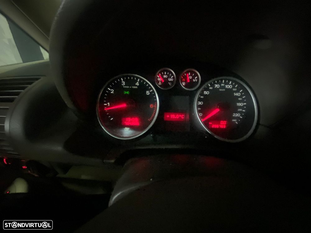 Audi A2 1.4 Attraction - 11