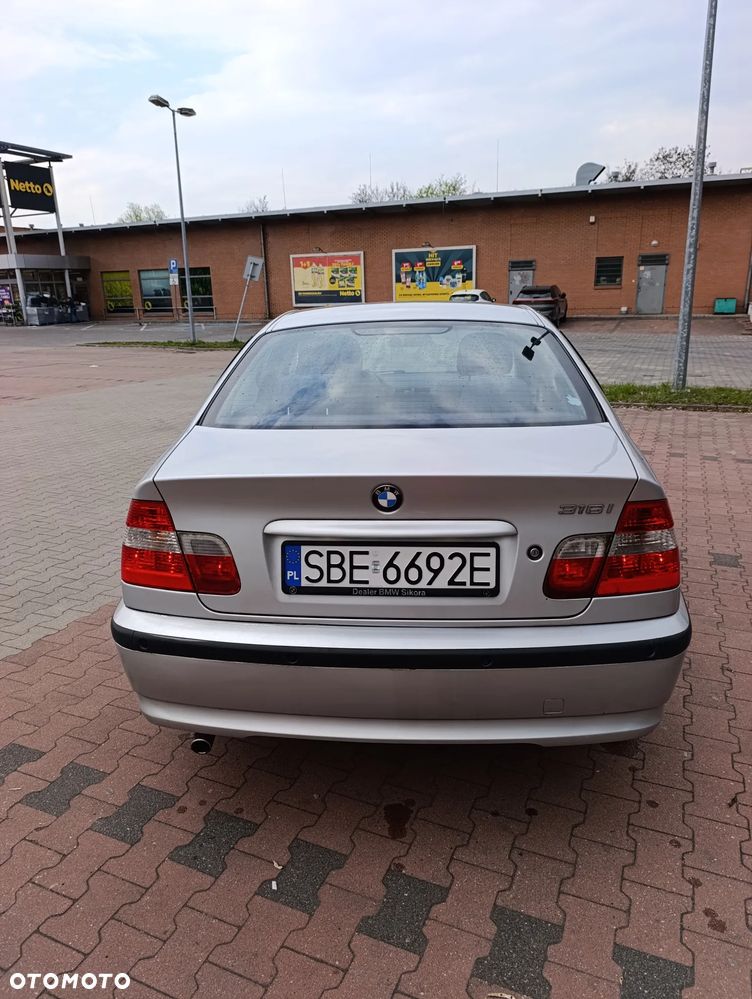 BMW Seria 3 316i - 4