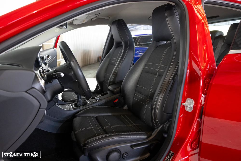 Mercedes-Benz GLA 180 (CDI) d Urban - 5