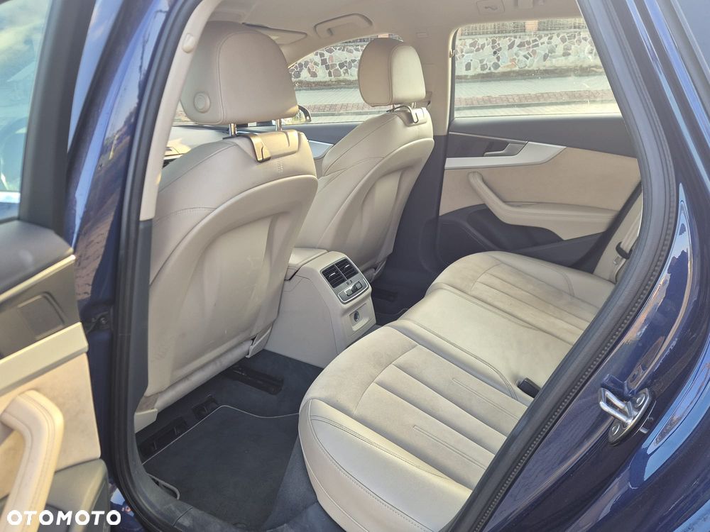 Audi A4 Allroad 2.0 TDI Quattro S tronic - 12