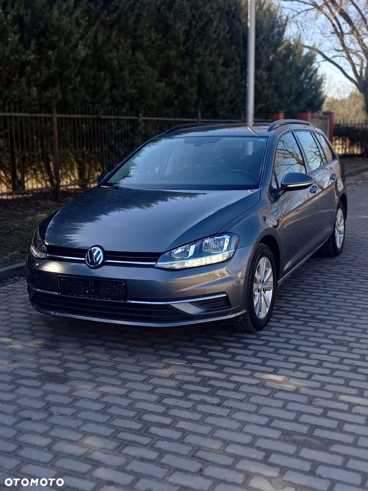 Volkswagen Golf - 2