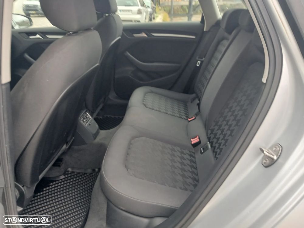 Audi A3 Sportback 1.6 TDI Attraction - 21