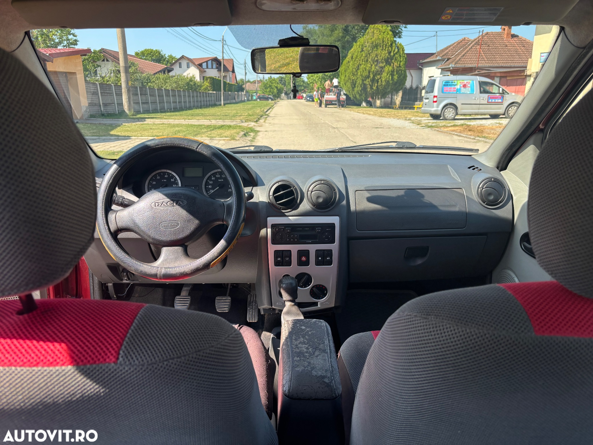 Dacia Logan 1.4 MPI Laureate - 8