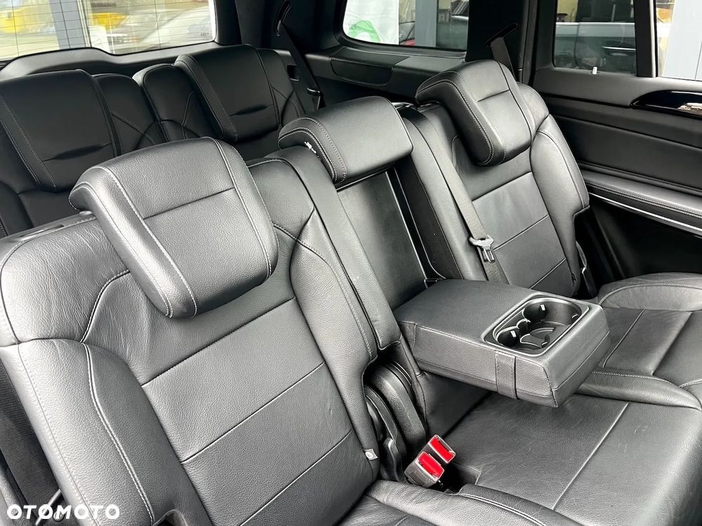 Mercedes-Benz GLS - 37