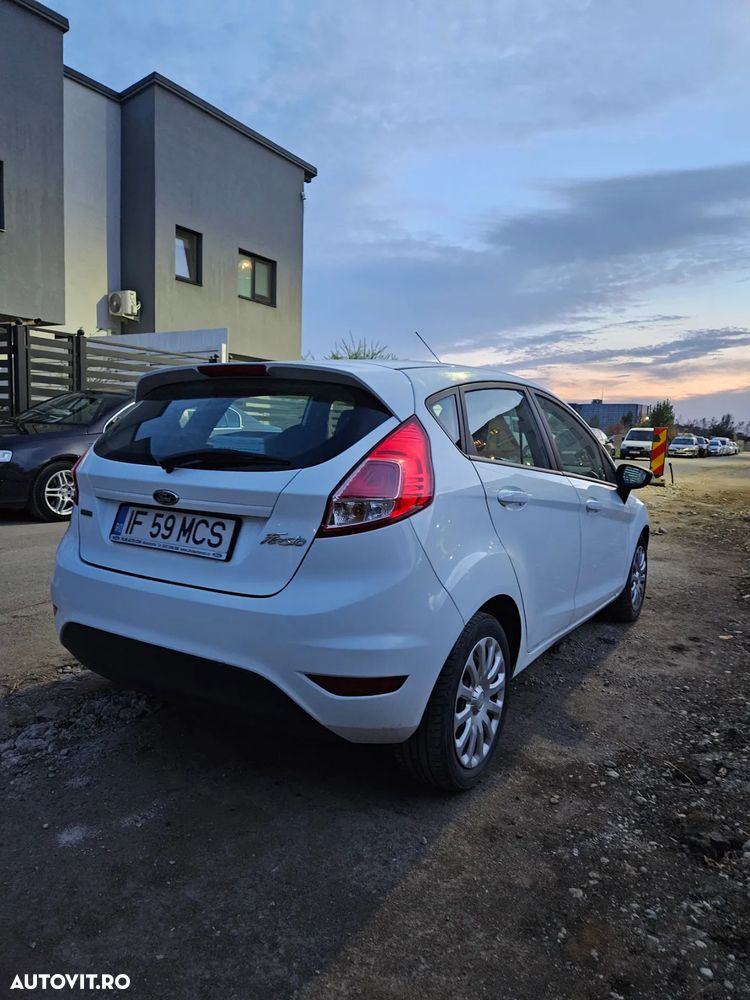Ford Fiesta 1.0 EcoBoost Titanium - 9
