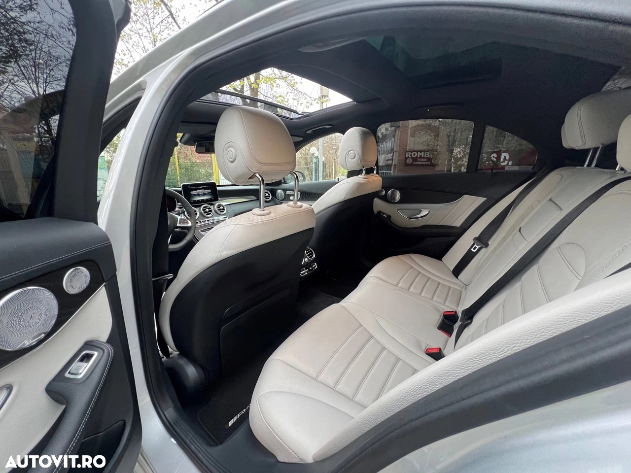 Mercedes-Benz C 400 4Matic T 7G-TRONIC AMG Line - 19